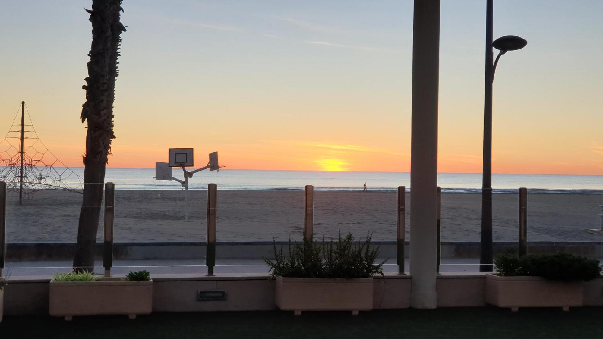 Beach Valencia Luxury A40-28 Apartment With Terrace And Sea Views Eksteriør bilde
